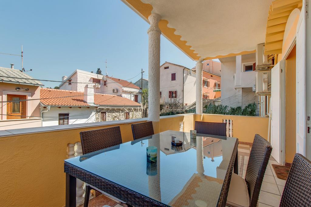 Apartments Popi Mali Lošinj Exterior foto