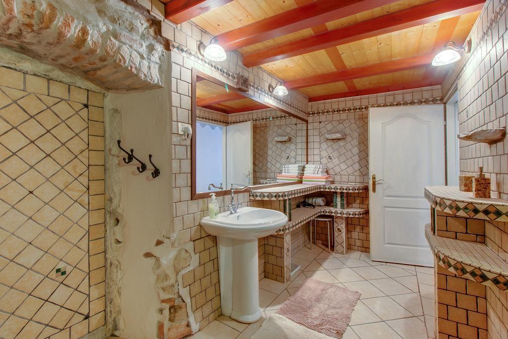 Apartments Popi Mali Lošinj Exterior foto